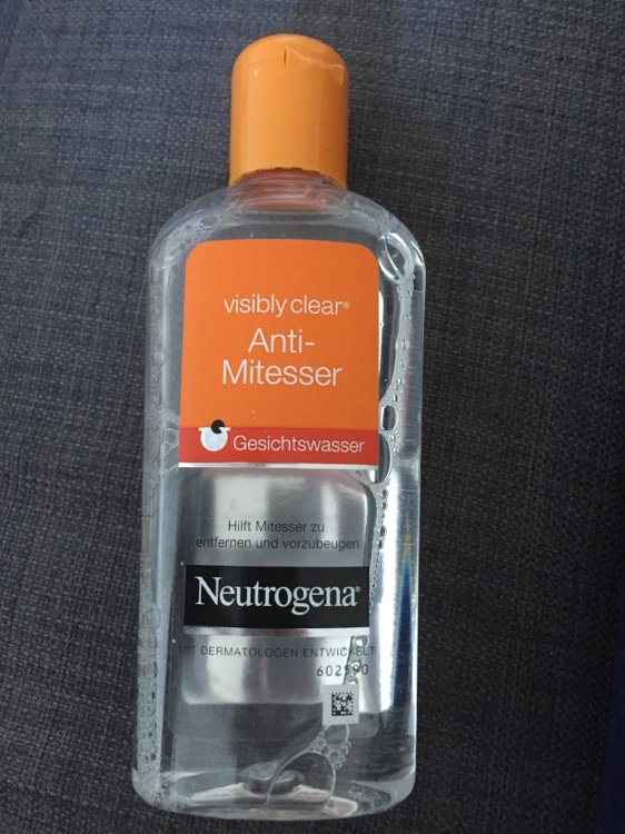 Neutrogena Visibly Clear Anti-Blackhead Cleanser